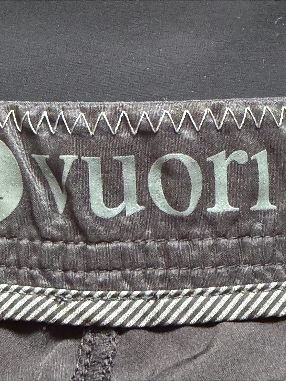 Vuori Cruise Boardshort 7” Black Men’s 32 - Picture 12 of 13